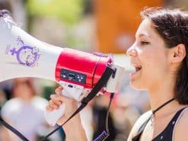 dans la tête des femmes : préoccupations, attentes et rapport à la politique et au féminisme