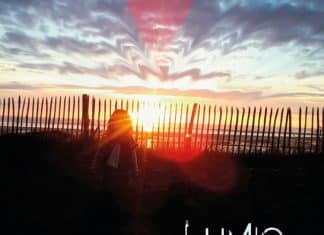 Lumio : Staring at the sun